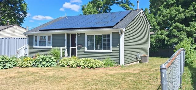 54 Carter St, Brockton, MA 02302
