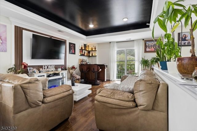 1071 North Ave, Elizabeth City, NJ 07201