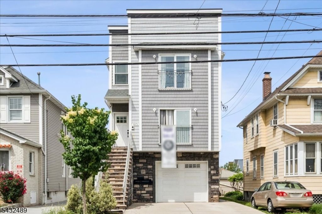 1071 North Ave, Elizabeth City, NJ 07201