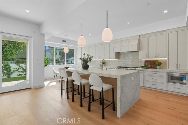 2904 Palm Avenue, Manhattan Beach, CA 90266