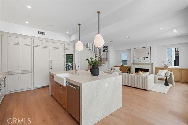 2904 Palm Avenue, Manhattan Beach, CA 90266