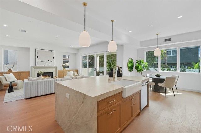 2904 Palm Avenue, Manhattan Beach, CA 90266