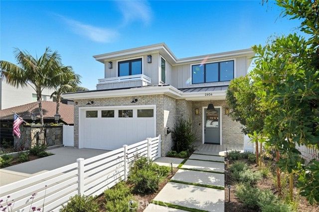 2904 Palm Avenue, Manhattan Beach, CA 90266