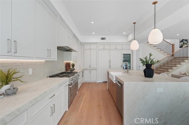 2904 Palm Avenue, Manhattan Beach, CA 90266