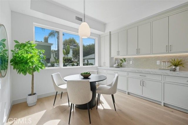 2904 Palm Avenue, Manhattan Beach, CA 90266