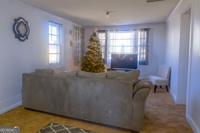 44 Clairmont Avenue, Elberton, GA 30635