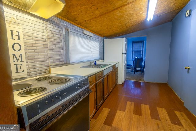 44 Clairmont Avenue, Elberton, GA 30635