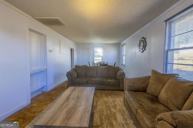 44 Clairmont Avenue, Elberton, GA 30635