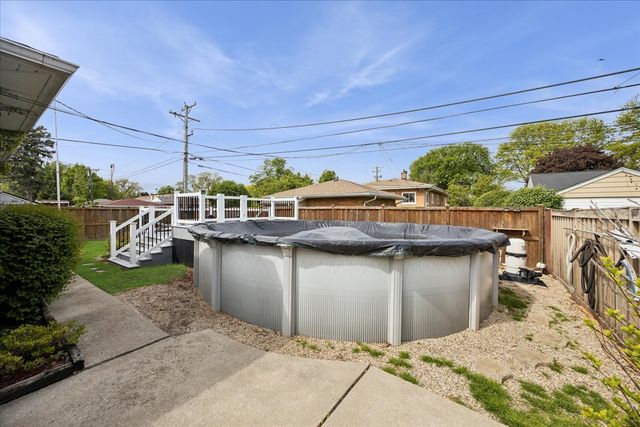 1836 Buckingham Avenue, Westchester, IL 60154
