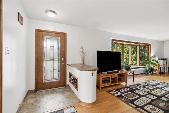 1836 Buckingham Avenue, Westchester, IL 60154