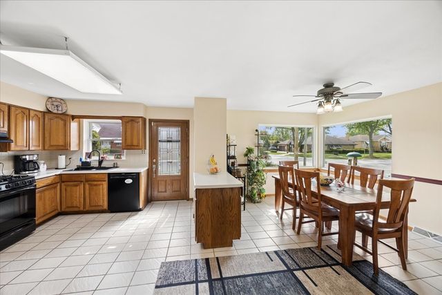 1836 Buckingham Avenue, Westchester, IL 60154