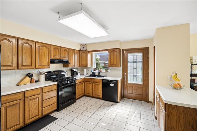 1836 Buckingham Avenue, Westchester, IL 60154