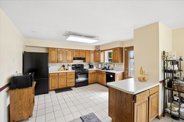 1836 Buckingham Avenue, Westchester, IL 60154