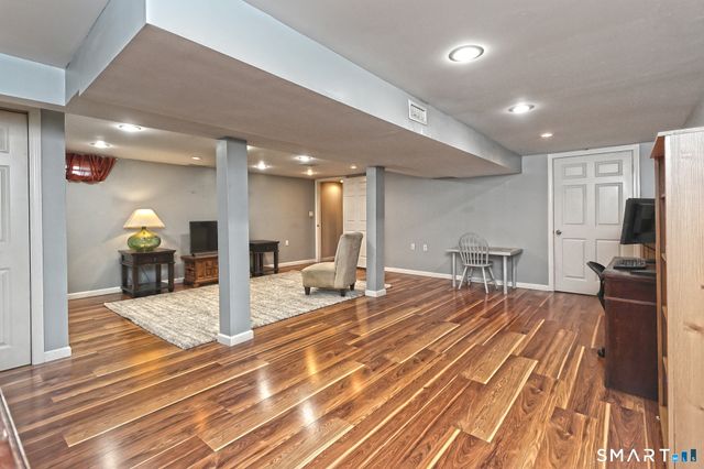 53 Pheasant Road, West Haven, CT 06516