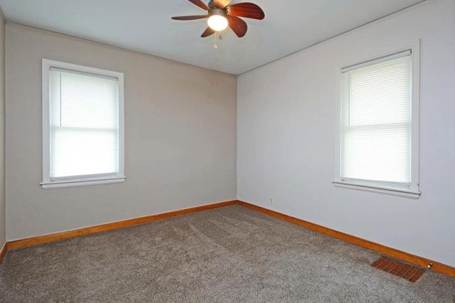 4255 Thomas Avenue N, Minneapolis, MN 55412