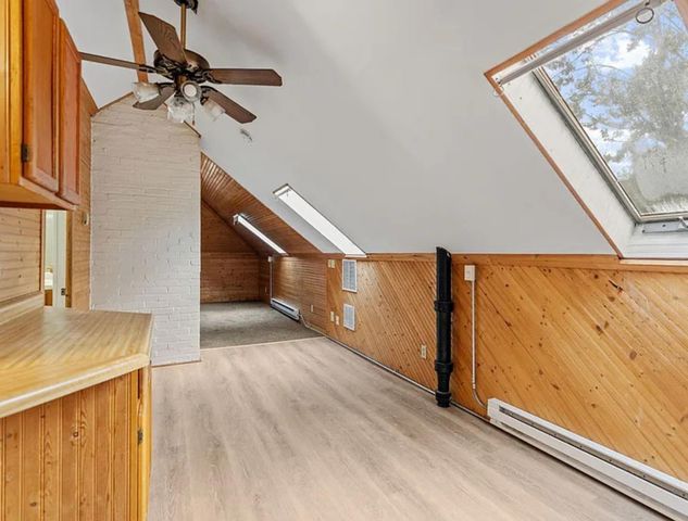 4255 Thomas Avenue N, Minneapolis, MN 55412