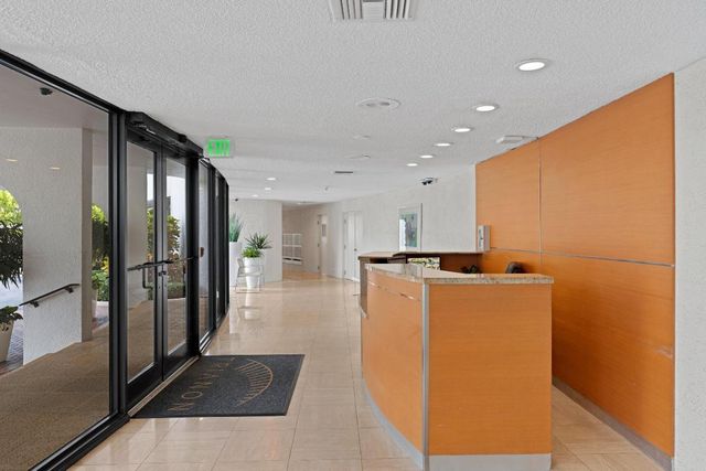 1200 S Flagler Drive 401, West Palm Beach, FL 33401