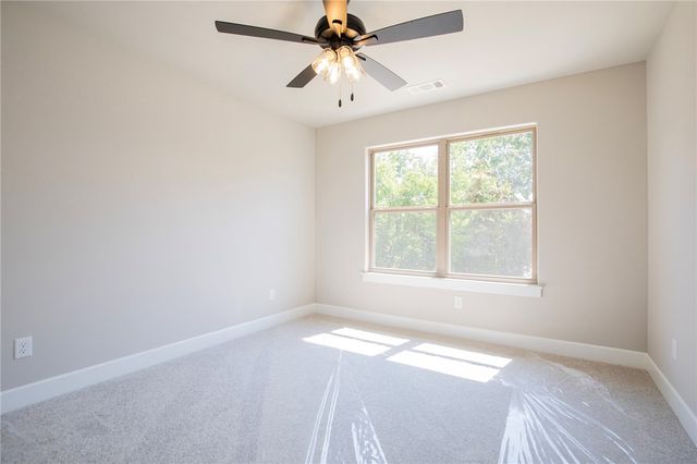 1 Nairn Lane, Bella Vista, AR 72715