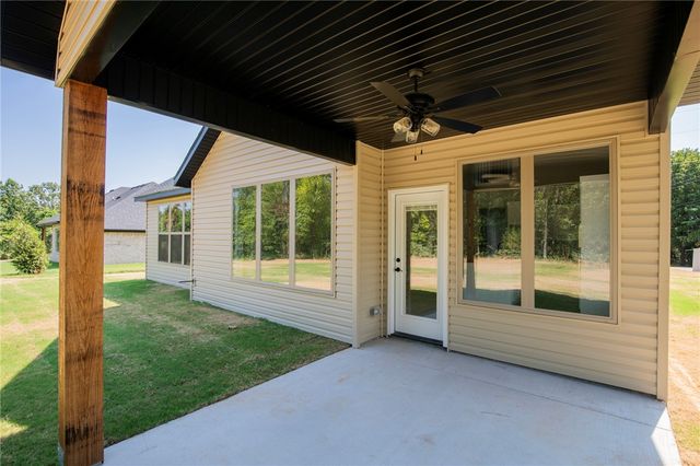 1 Nairn Lane, Bella Vista, AR 72715