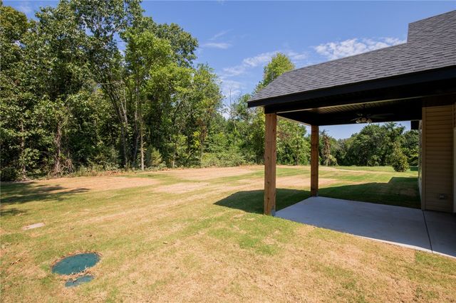 1 Nairn Lane, Bella Vista, AR 72715