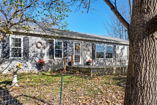 583 Old Moore Lane, Martinsville, IN 46151