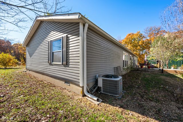 583 Old Moore Lane, Martinsville, IN 46151