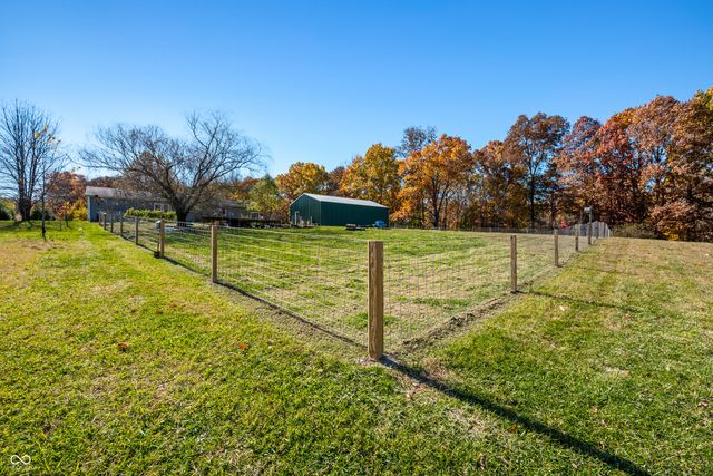 583 Old Moore Lane, Martinsville, IN 46151