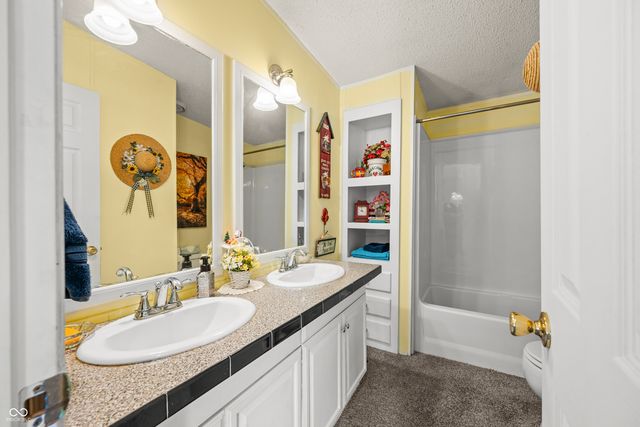 583 Old Moore Lane, Martinsville, IN 46151