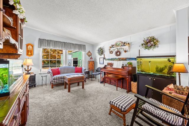 583 Old Moore Lane, Martinsville, IN 46151