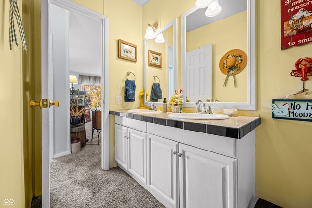 583 Old Moore Lane, Martinsville, IN 46151