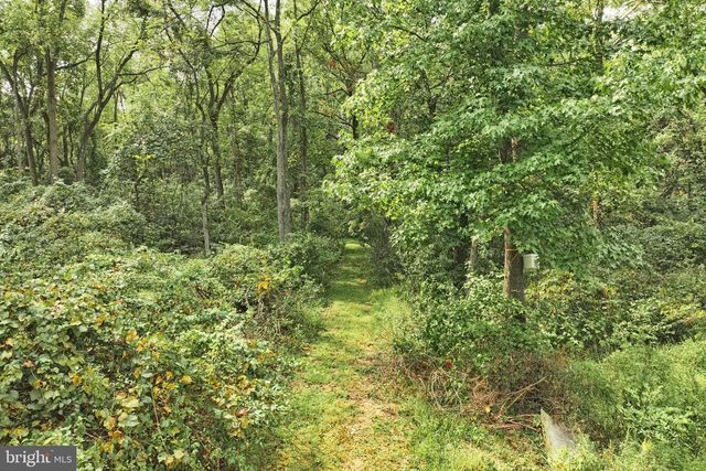 1385 ABBOTTSTOWN PIKE, Hanover, PA 17331