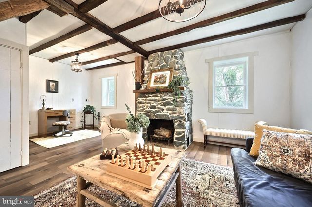1385 ABBOTTSTOWN PIKE, Hanover, PA 17331