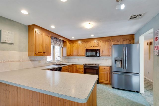 56 Leland Rd, Norfolk, MA 02056
