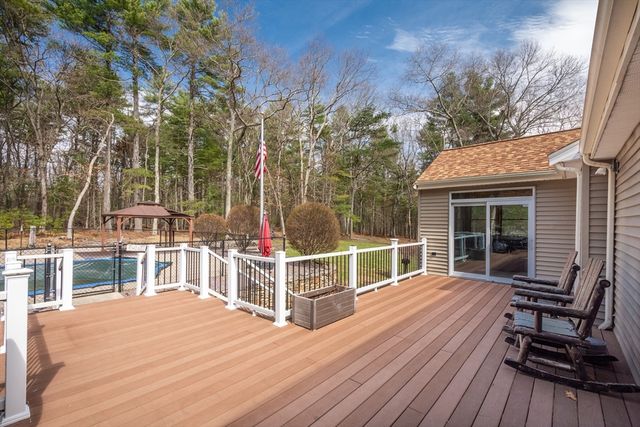 56 Leland Rd, Norfolk, MA 02056