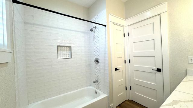 3414 Ursuline, Galveston, TX 77550