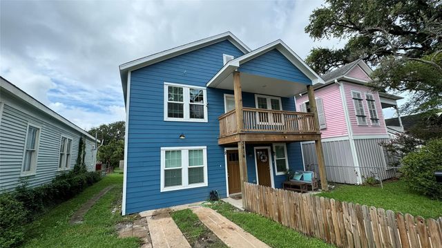 3414 Ursuline, Galveston, TX 77550