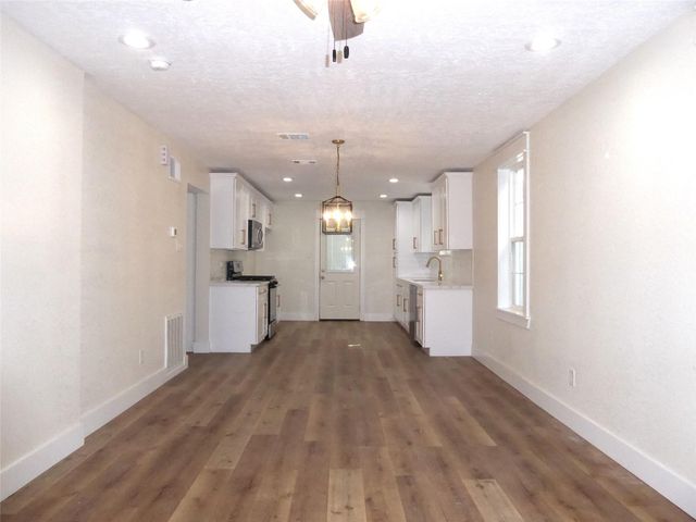 3414 Ursuline, Galveston, TX 77550