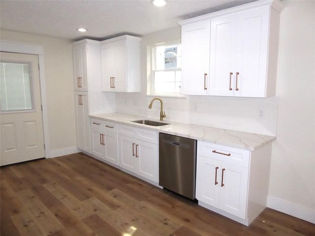 3414 Ursuline, Galveston, TX 77550