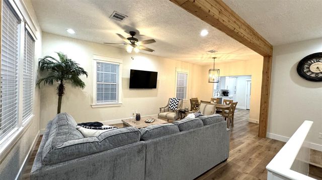 3414 Ursuline, Galveston, TX 77550