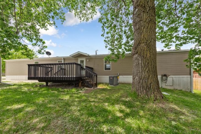 718 Rose Drive, Faribault, MN 55021