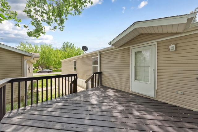 718 Rose Drive, Faribault, MN 55021