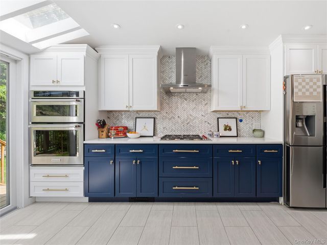50 Roger Drive, Port Washington, NY 11050
