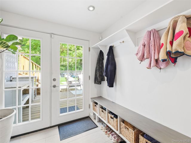 50 Roger Drive, Port Washington, NY 11050