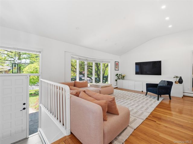 50 Roger Drive, Port Washington, NY 11050