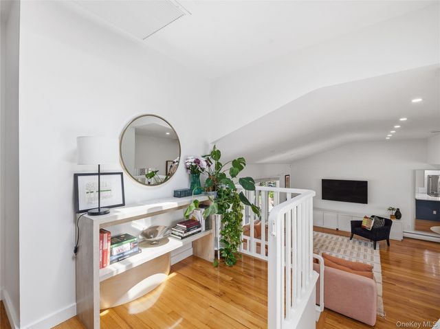 50 Roger Drive, Port Washington, NY 11050