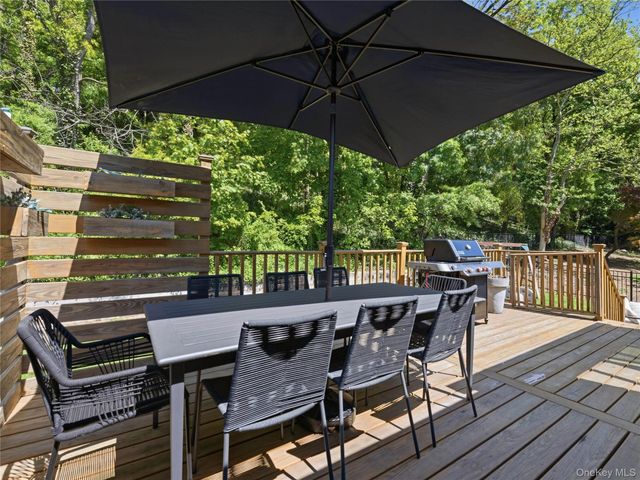 50 Roger Drive, Port Washington, NY 11050
