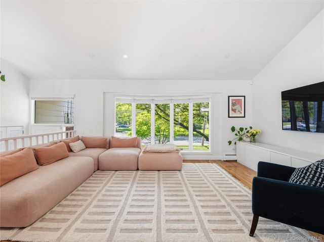 50 Roger Drive, Port Washington, NY 11050