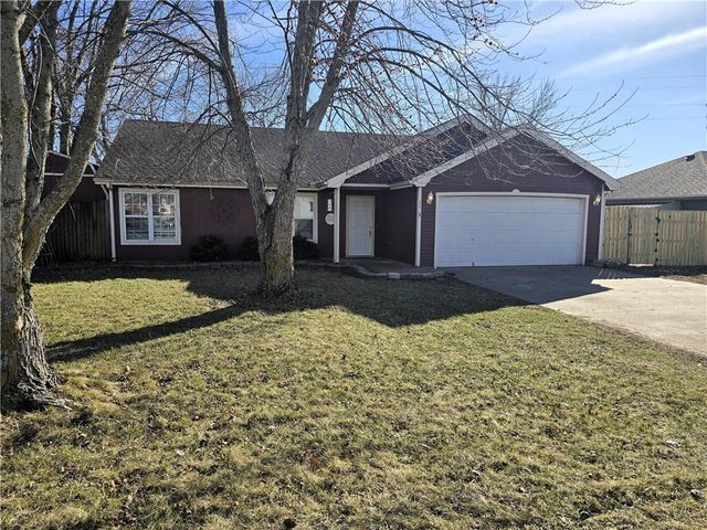 1178 SE 170 Road, Knob Noster, MO 65336