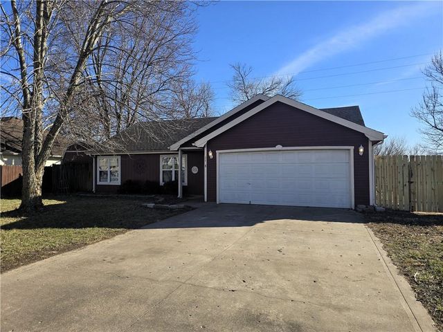 1178 SE 170 Road, Knob Noster, MO 65336