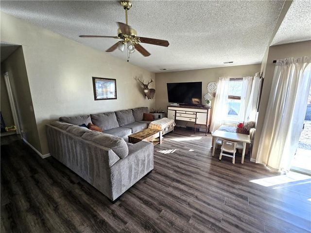 1178 SE 170 Road, Knob Noster, MO 65336